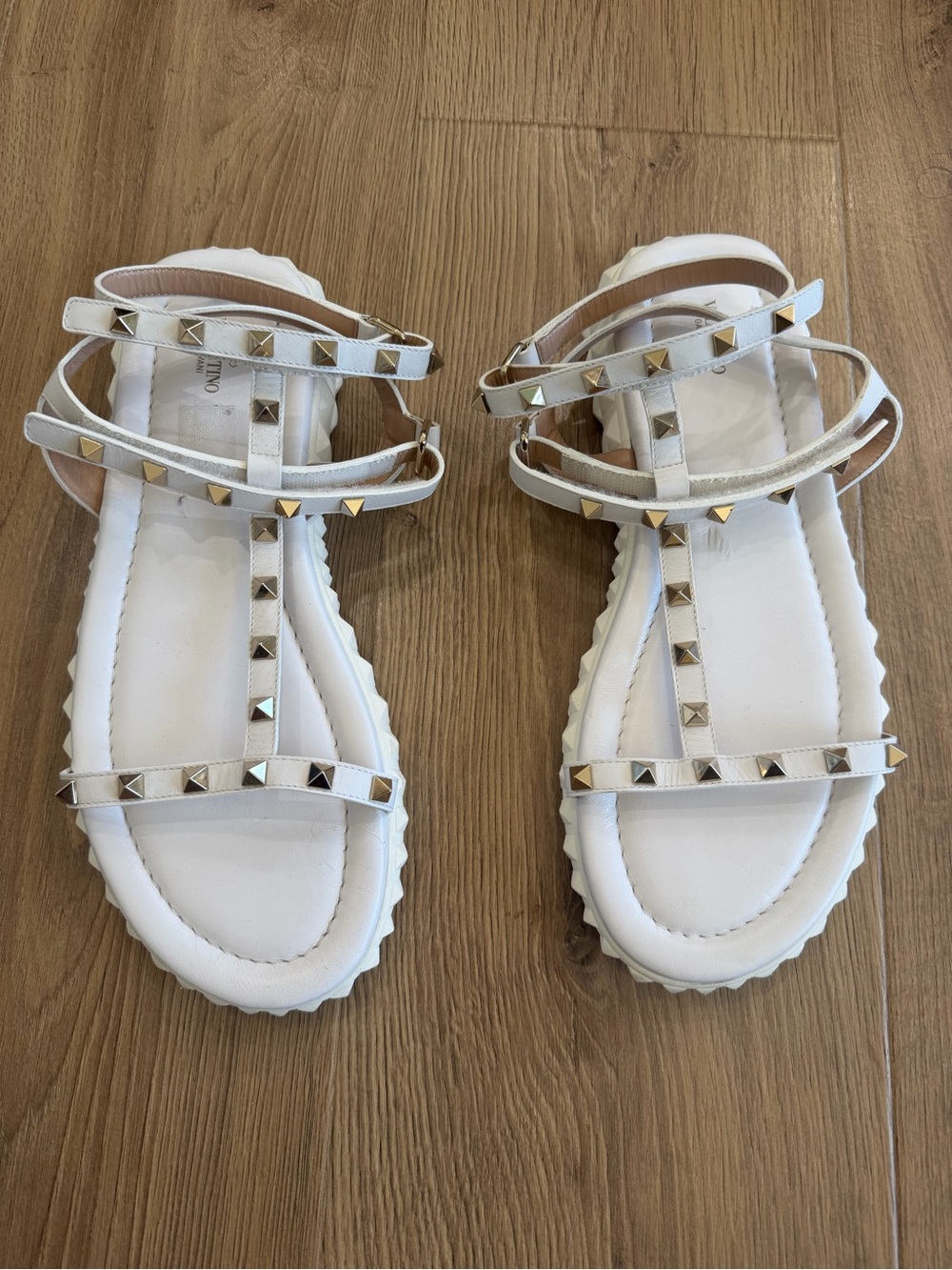 Valentino Garavani Rockstud Leather Sandal size 40